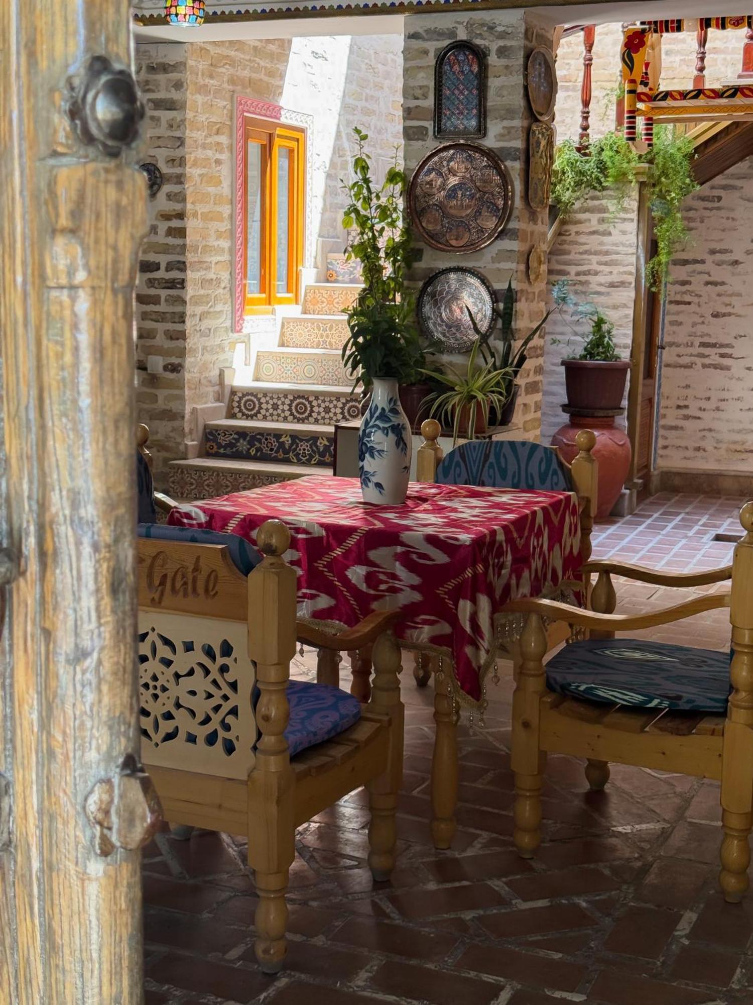 Old Gate Family Guest House Bukhara Exterior foto